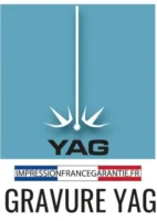 Icône représentant la gravure laser YAG avec logo Impression France Garantie sur fond bleu.